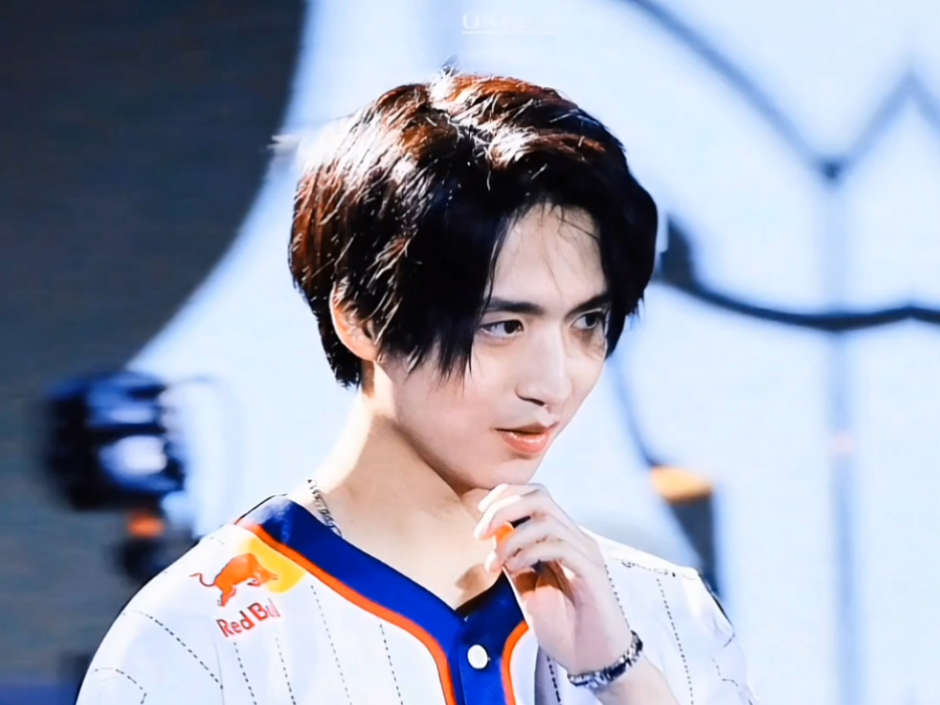 关于T1横扫FNC，Hanssama送出助攻的信息