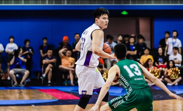 日本男篮横扫德国男篮，锡安制霸全场的简单介绍