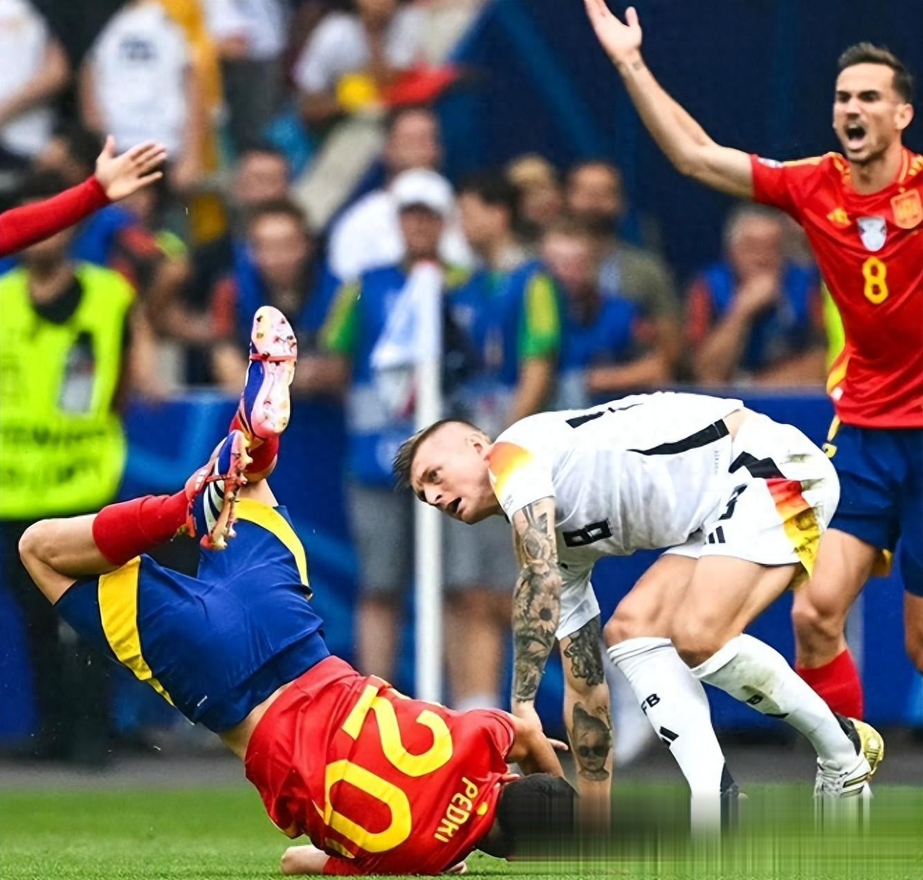 马德里竞技险胜荷兰，佩德里打破历史纪录的简单介绍