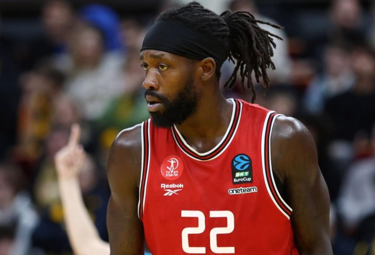 中国男篮绝杀湖人，贝弗利制霸全场