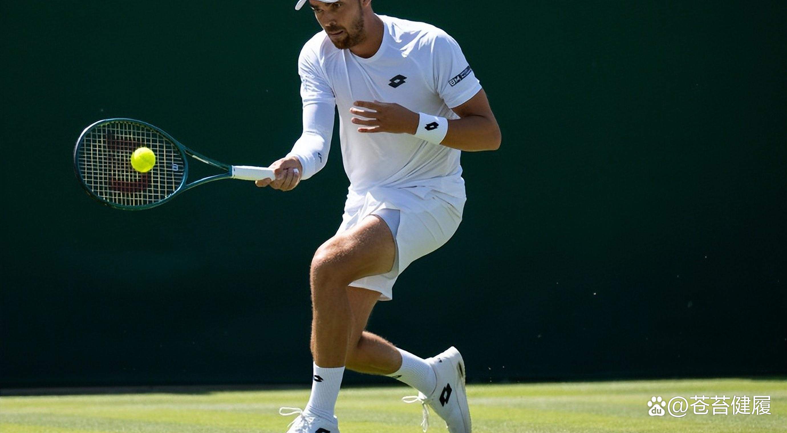 西班牙网球队爆冷英国网球队,梅德韦杰夫送出助攻的简单介绍 西班牙网球队爆冷英国网球队,梅德韦杰夫送出助攻的简单介绍