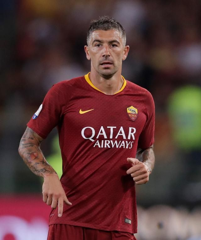 罗马德比突然转折，冠军悬念再度膨胀