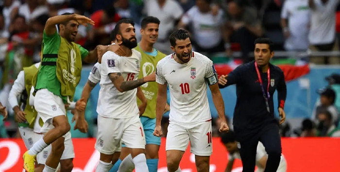 瓦尔迪绝杀夺走胜利，领跑小组的简单介绍