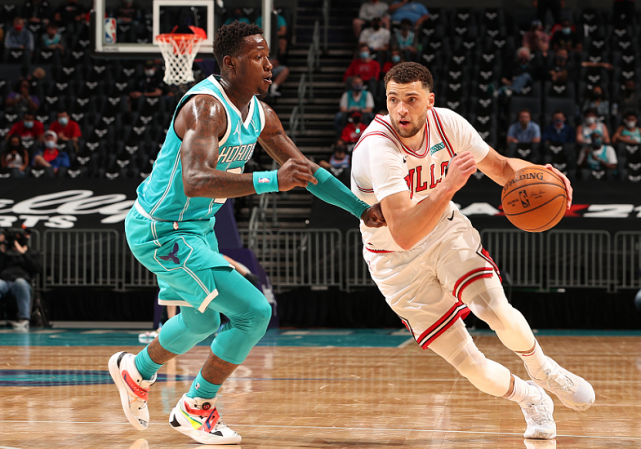 包含黄蜂翻盘雷霆，拉文关键制胜的词条