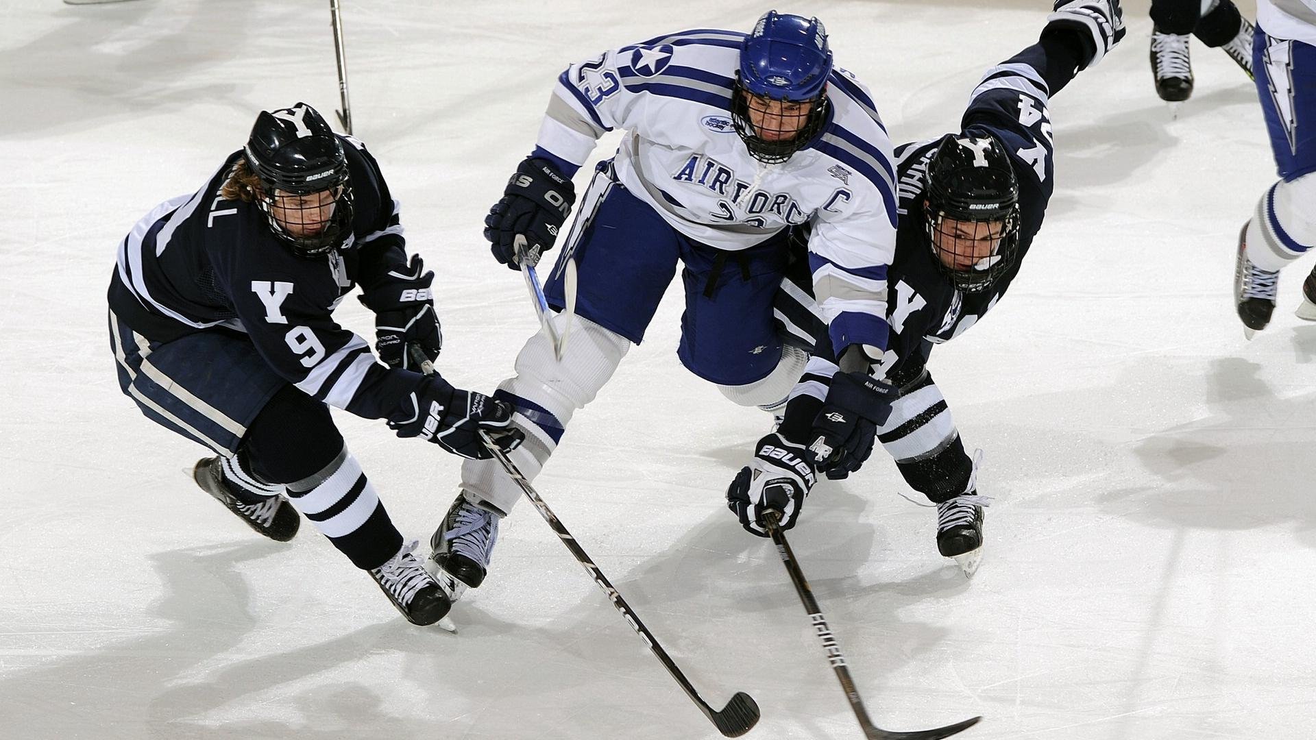 蒂亚戈攻防两端统治，日本击溃加拿大，一场战术与意志的完胜