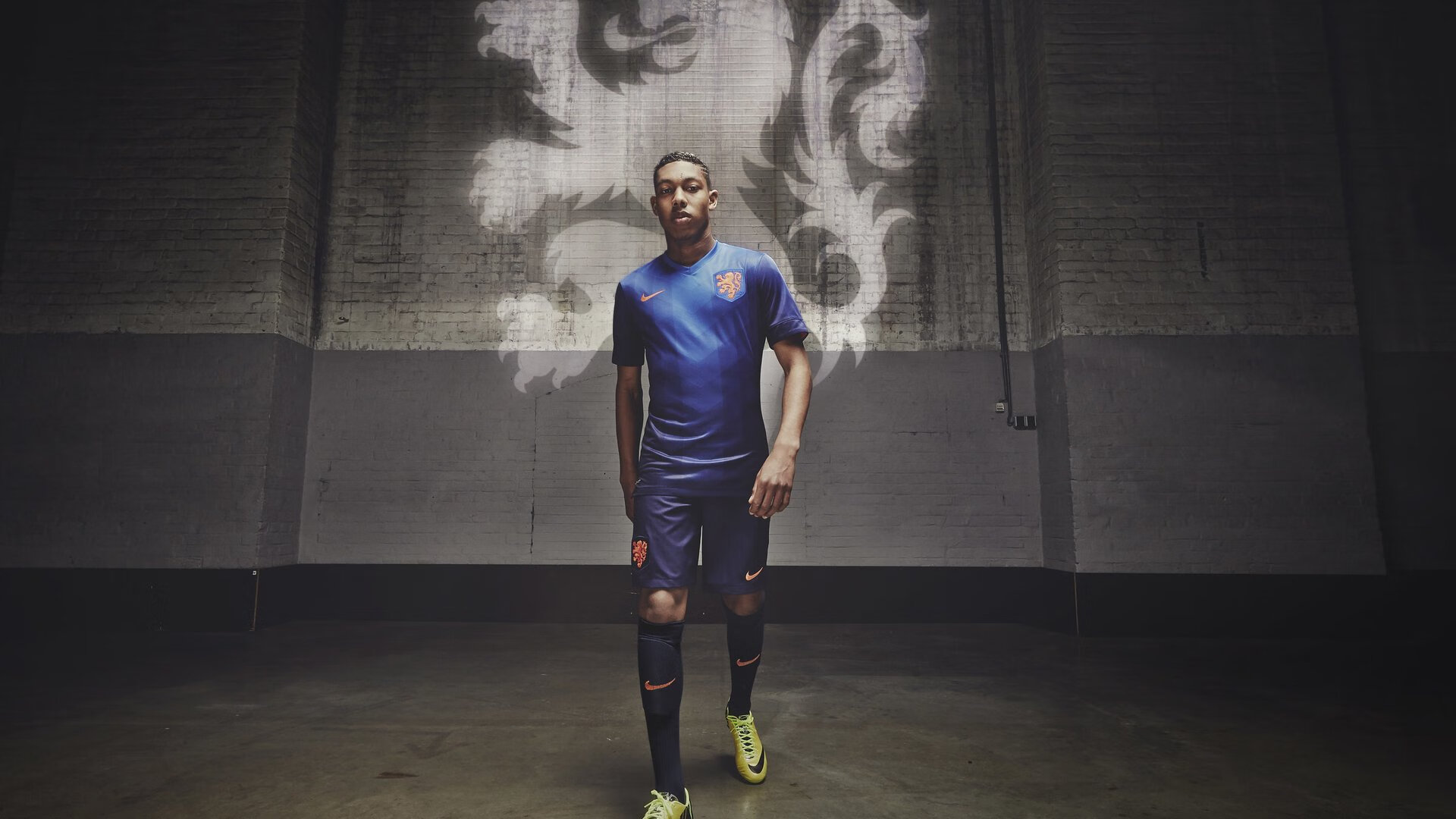 门迪状态火热成定海神针，比利亚雷亚尔黄色风暴冲垮加拿大防线