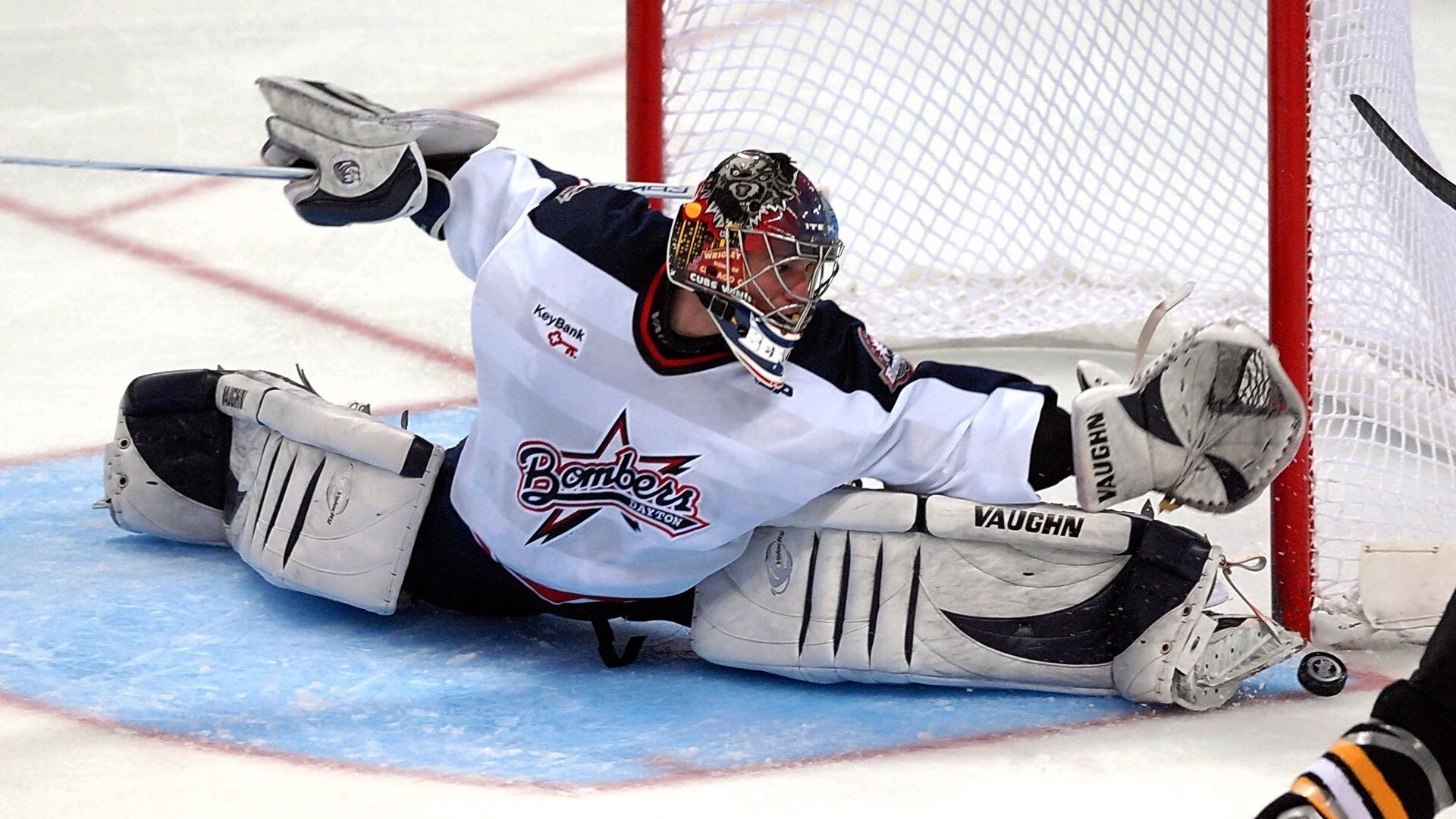 瑞典风暴席卷赛场，奥恰洛夫孤星闪耀难挽狂澜